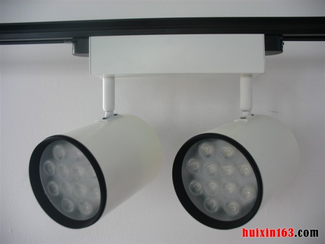 LED%E8%BD%A8%E9%81%93%E7%81%AF