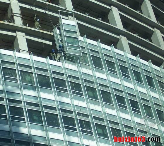 11 建筑单元式幕墙安装施工